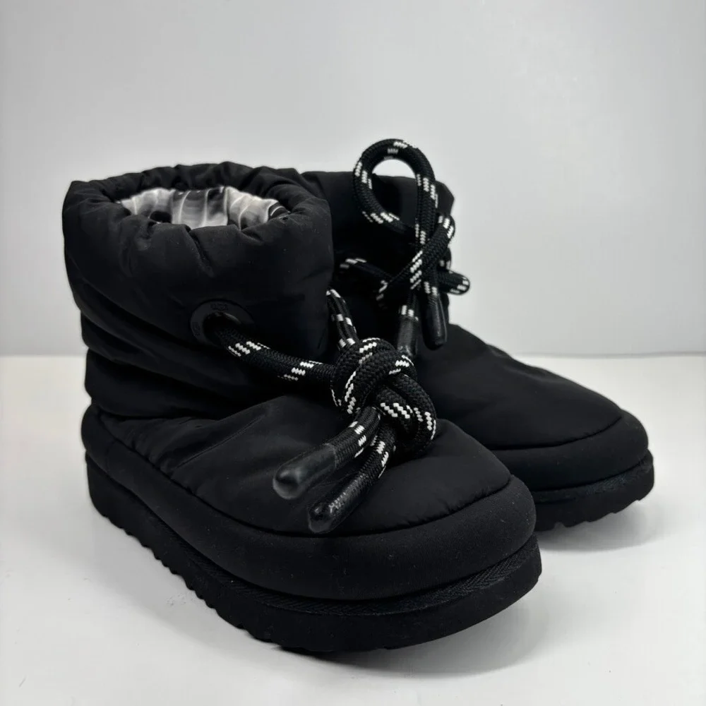UGG Classic Maxi Short Kids' US‎ Size 1 Black Puffer Winter Snow Boots 1130773K